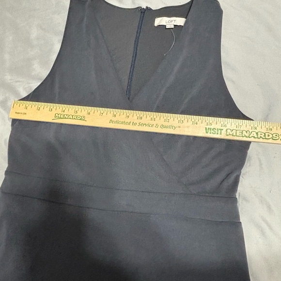 NWOT Ann Taylor LOFT Crossover V-Neck Faux Wrap Sandwashed Charcoal Dress SZ 12 - Picture 8 of 9